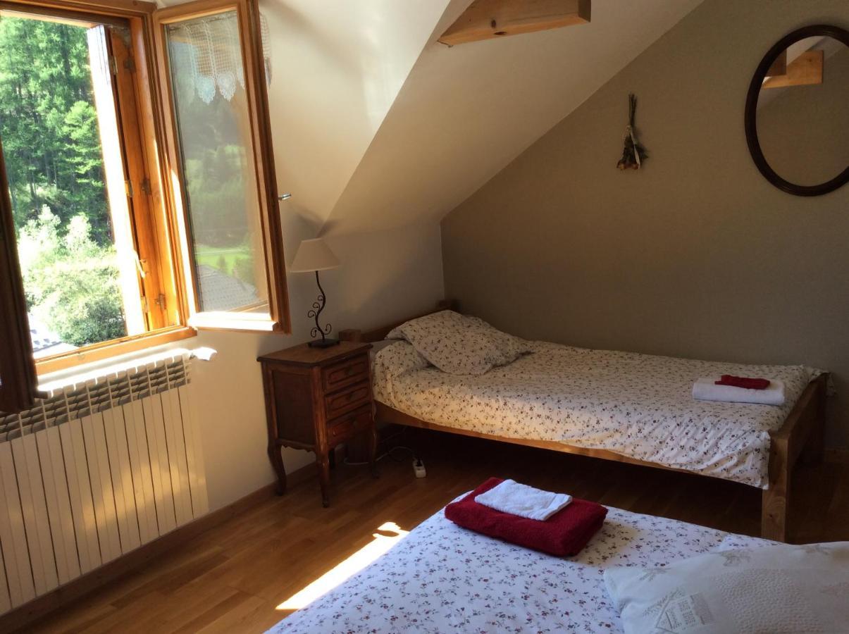 Chambre D'Hote Les Carlines Bed & Breakfast Arvieux Bagian luar foto